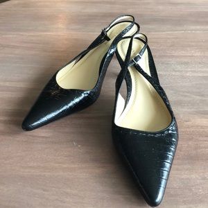 Ann Taylor sling back kitten heels